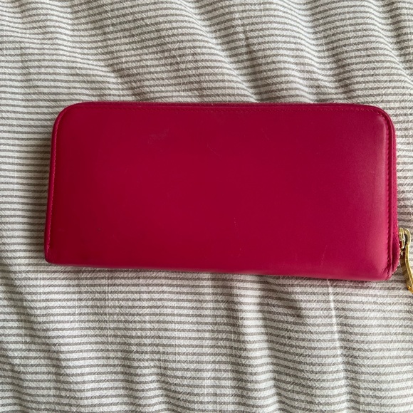 Hot pink wallet - Picture 3 of 4